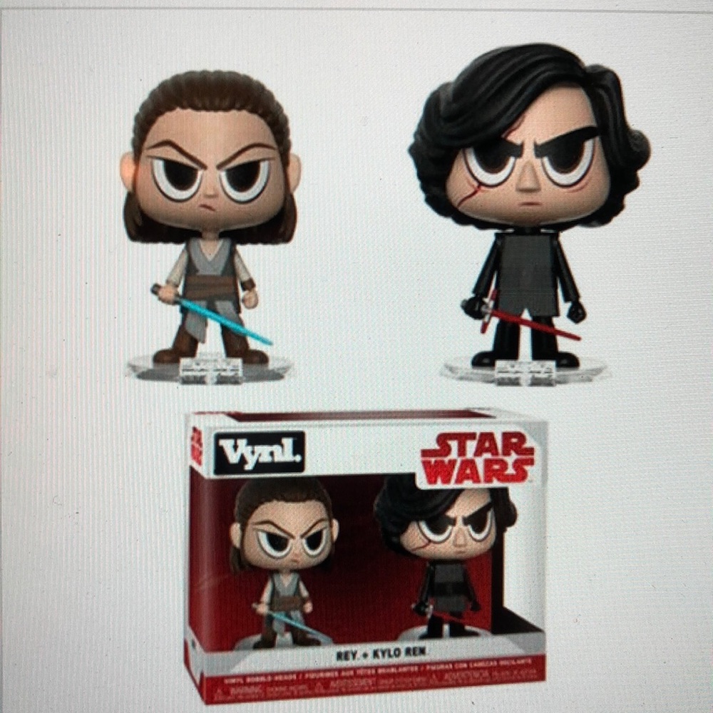 Vynl Star Wars Rey & Kylo Ren Figures/New
